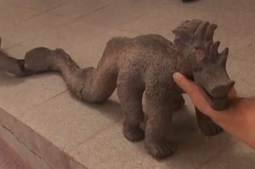 Динозавры и люди. Запретные темы истории (видео)